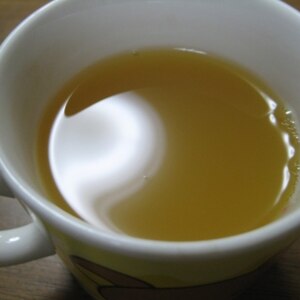 爽やかでちょっと甘い紅茶のオレンジジュース割り